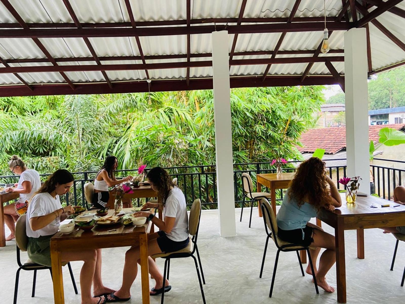 Leo Homestay Dikwella Exterior foto